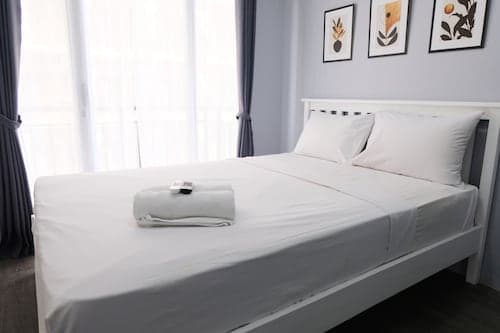 Minimalist Studio At Grand Asia Afrika Apartment