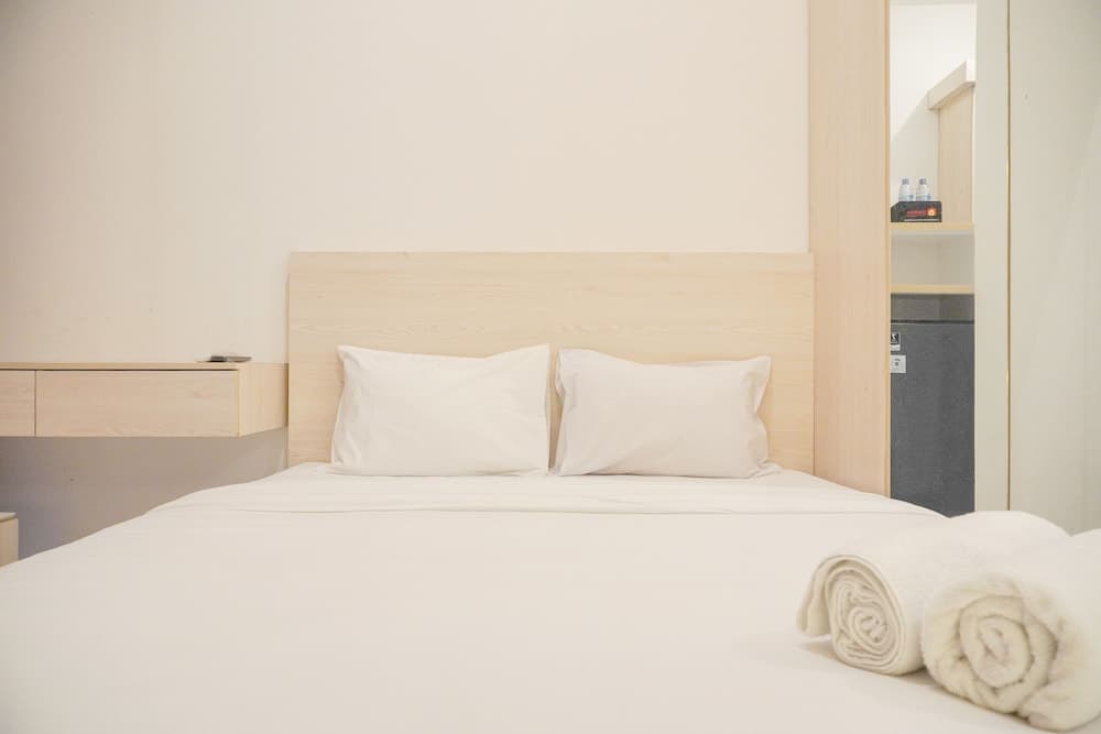 Minimalist And Comfy Studio At Tokyo Riverside Pik 2 Apartment
