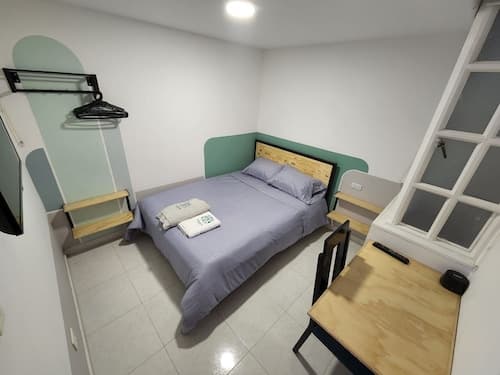 APARTAMENTOS Y HABITACIONES