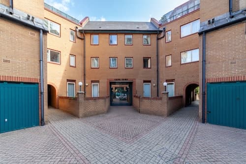 The Wapping Villas