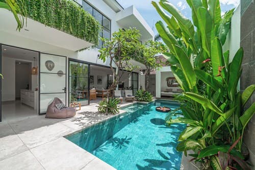 Puri Senang - Modern 4BR Pool Villa · Central Berawa · 6 min to Beach & Finns