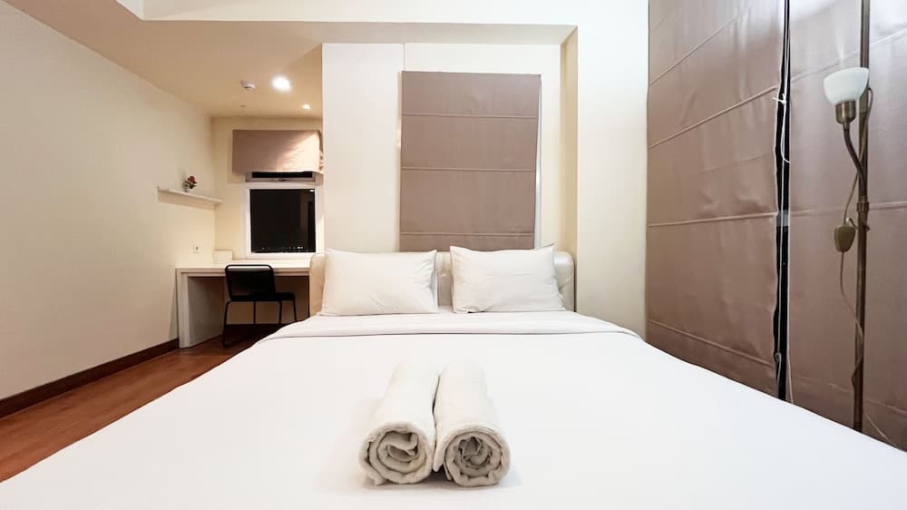 Stylish Studio Room At Apartment Vida View Makassar