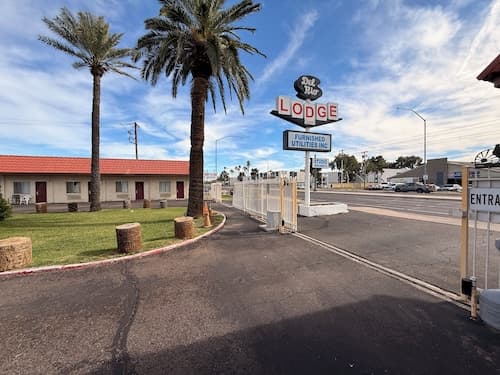Del Rio Hotel O near Mesa Downtown