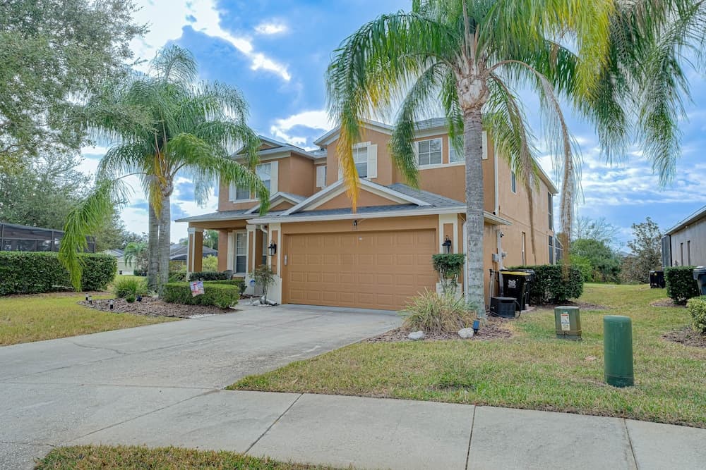115ep- West Haven 5 Bedroom Home by RedAwning