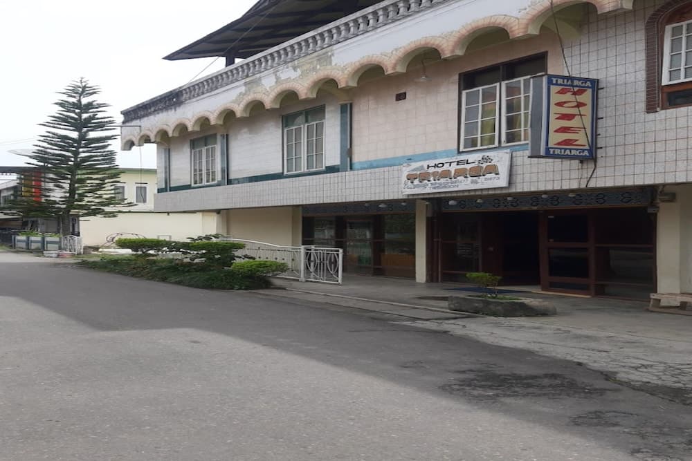 OYO 93237 Hotel Triarga