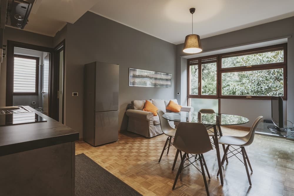 San Pietro Cozy And Quiet Three-room Apt