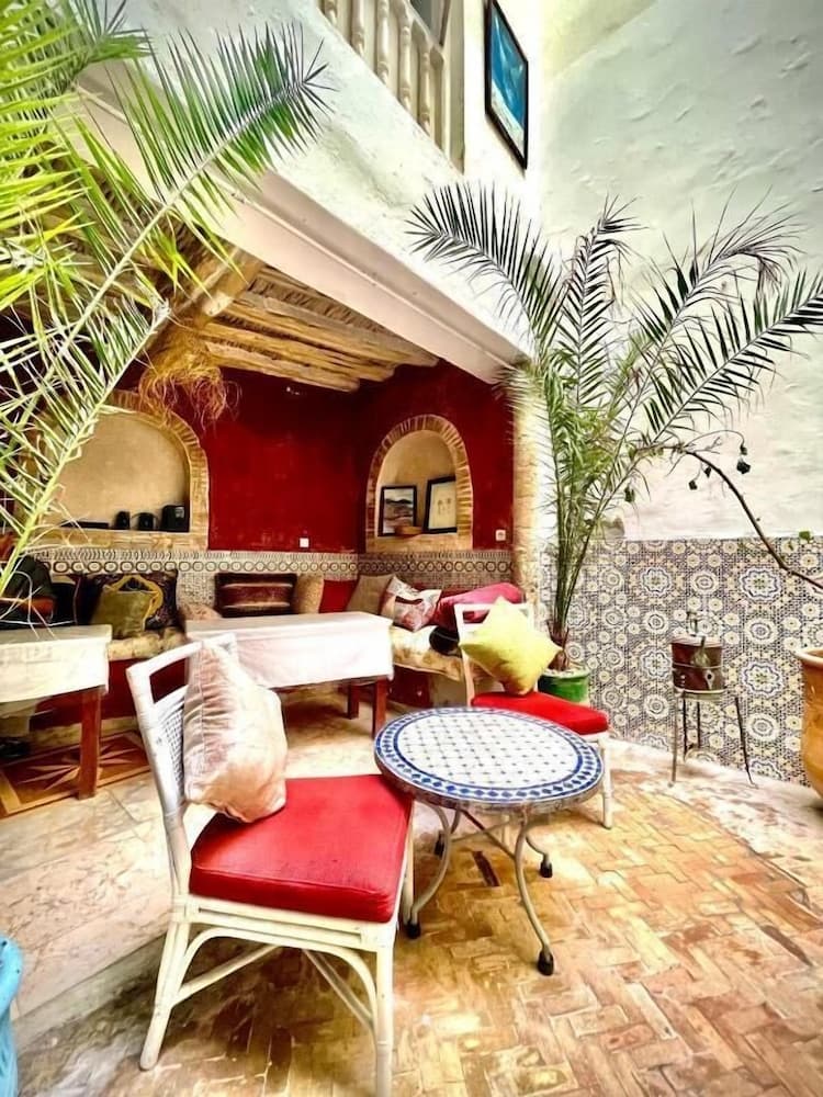 Essaouira youth Riad