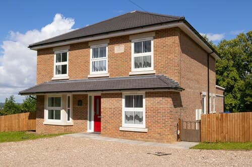 Field View 5-bed House - Free Parking