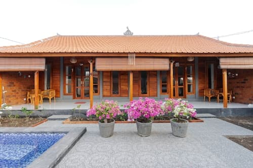 Garvi Villa