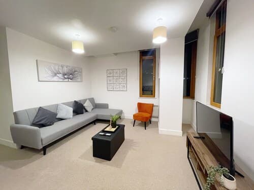Central 2-bed Apartment in Greater Manchester