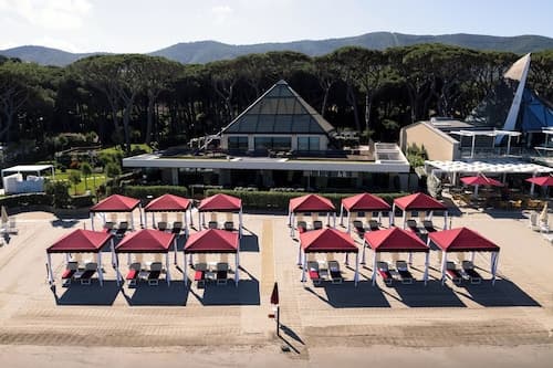 Cala Beach Resort