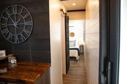 New Moonlight Ridge-shipping Container Home