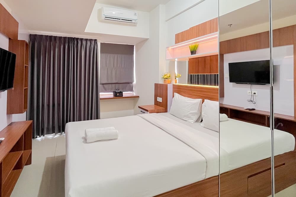 Modern And Best Deal Studio Vida View Makassar Apartment
