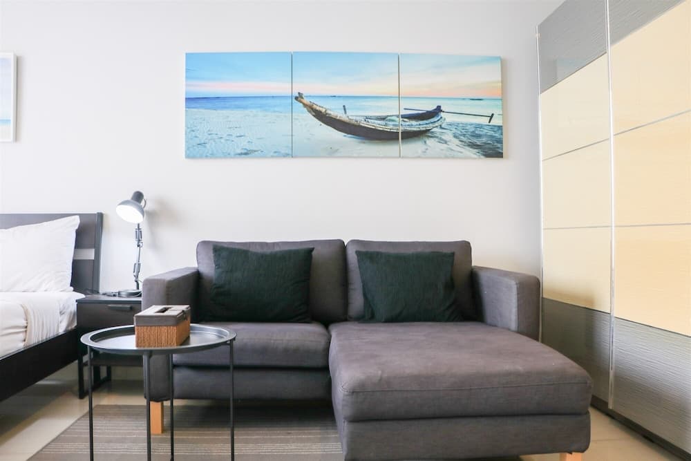 Spacious And Strategic Studio Apartment At Dago Suites