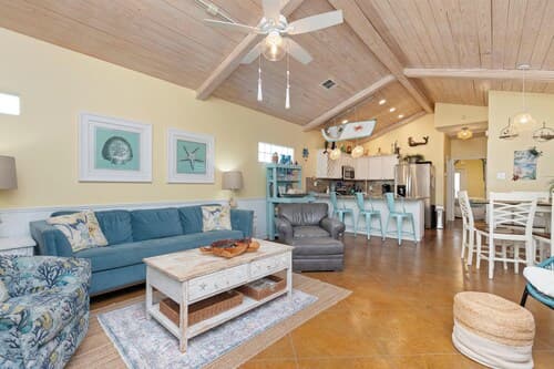 Mango Bungalow Sleeps 8 2 Community Pools