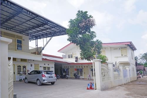 OYO Life 92632 Kost Pondok Kito