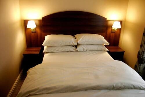 The Railway Tavern Hotel