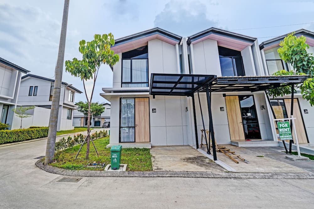 OYO Life 92719 Rolling Hills Residence Karawang