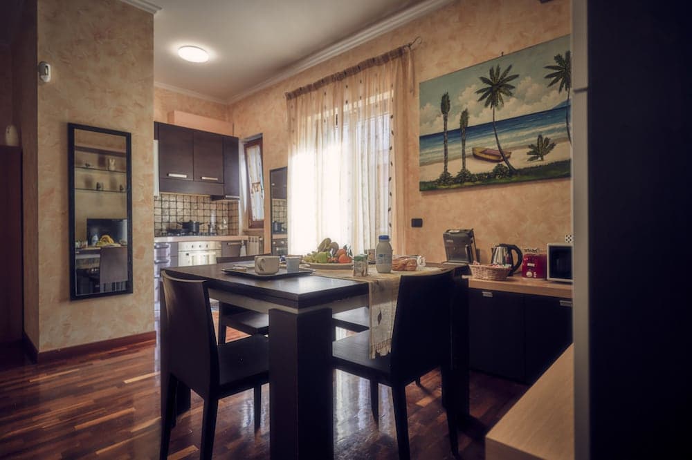 B&b 212 travelershome ciampino airport