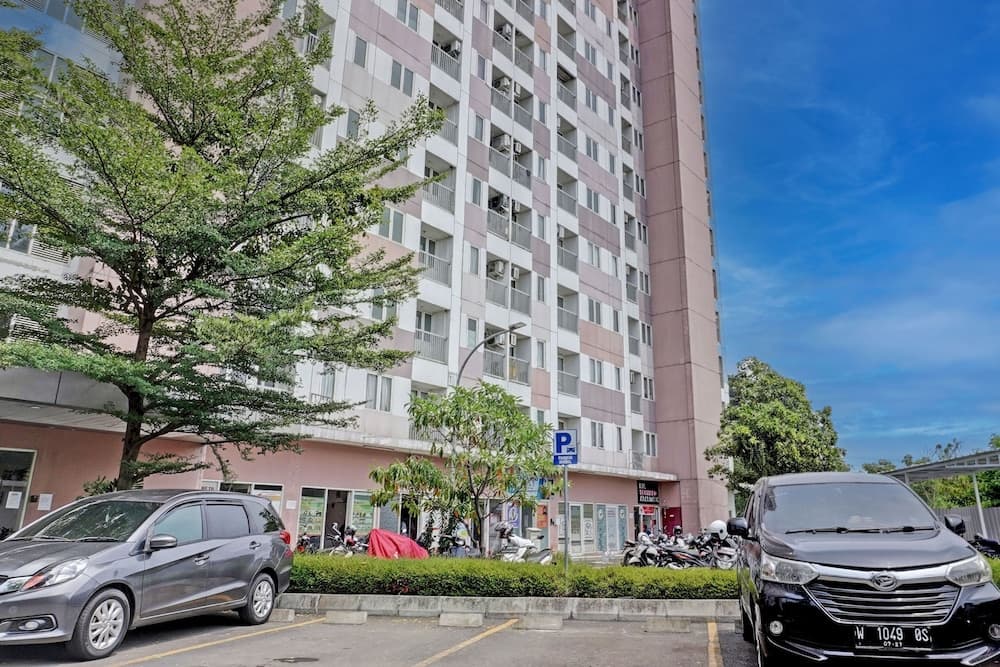 OYO Life 92962 Apartement Sentraland Karawang By Ratna