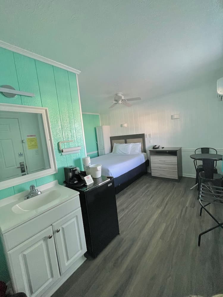 Ocean Crest Motel