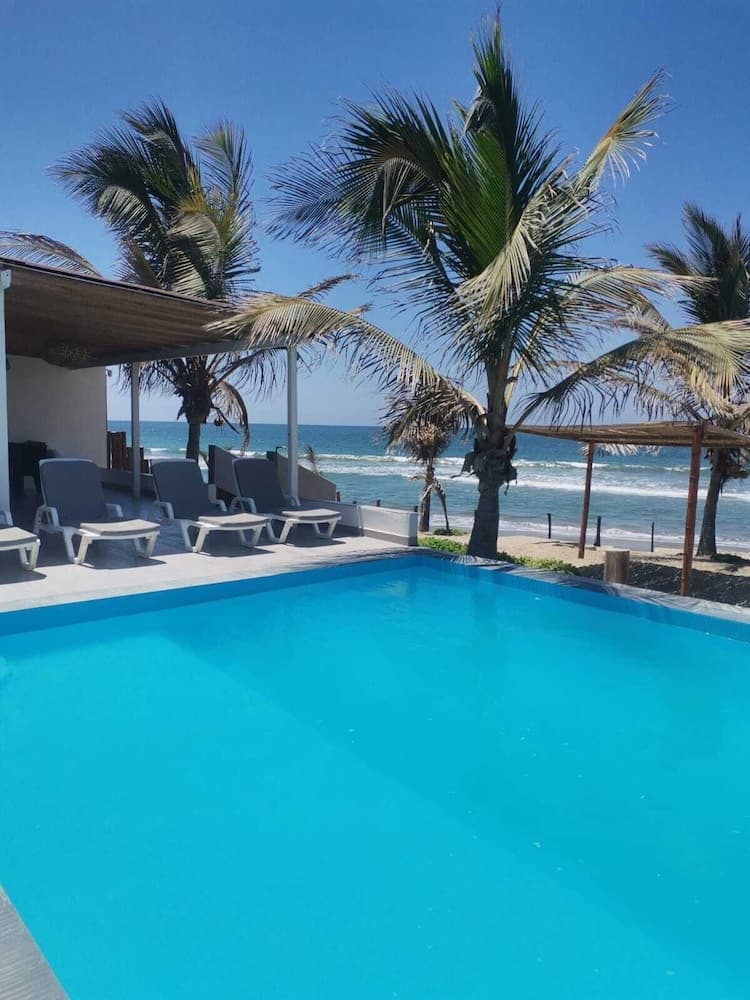 Las Fragatas de Punta Mero