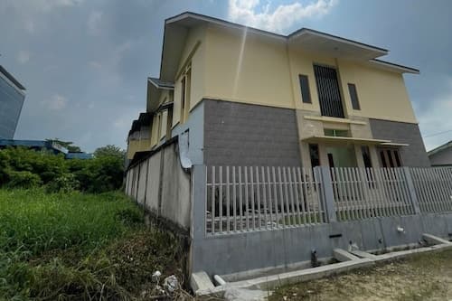 Hotel O Lona Guest House SyariahNearScience Park Universitas Riau