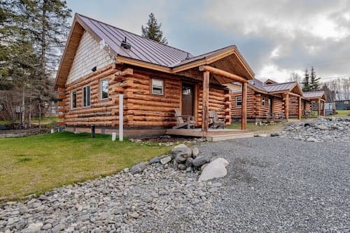 Lakeshore Cabins
