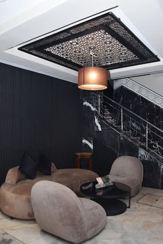Cadé Hotel