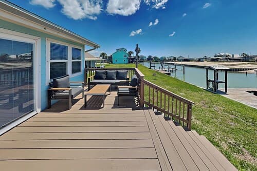 Hideaway at Redhead Road by Miss Kitty’s