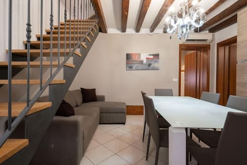 Herion Palace Apt 1 by Wonderful Italy