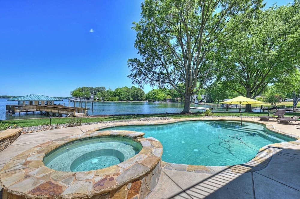 Water, Water Everywhere by Avantstay Pool + Dock