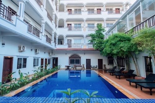 Golden Bakong Boutique