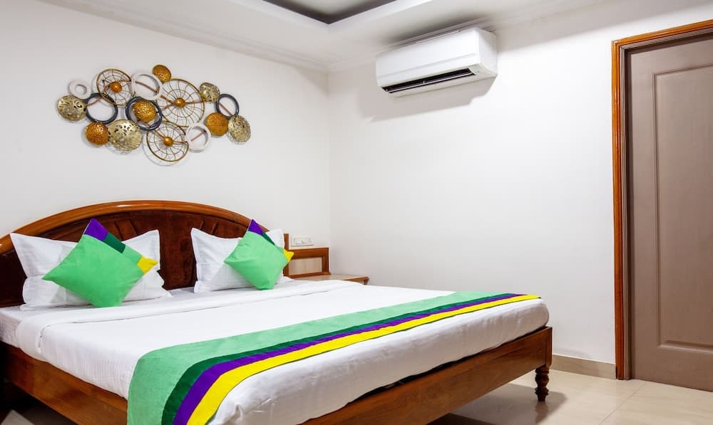 Treebo Y Hotels Elite, Khandagiri