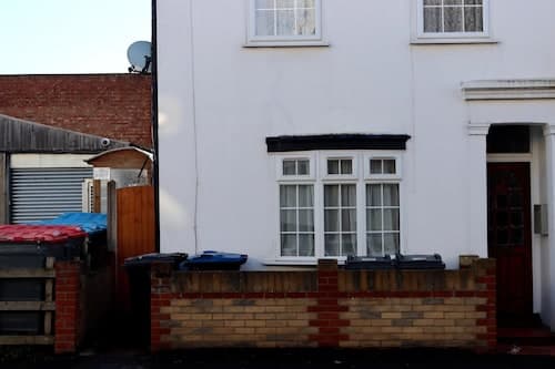 Cosy Entire 3-bed House With Garden and Fast Wifi