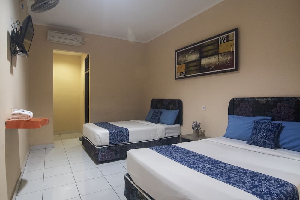 Miraa Guest House & Resto