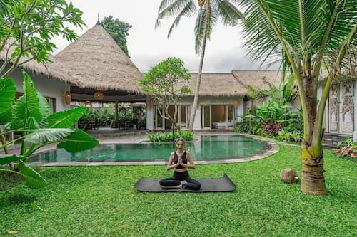 Brand New luxury 3BR Villa Ethnic Ubud 2