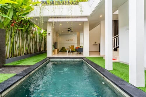 Montana Berawa Villa by Betterplace