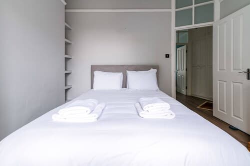 Beautiful One Bed Abode in the South West