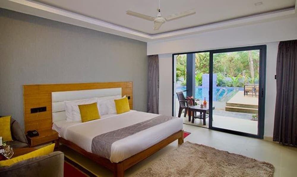 Fabhotel Prime Jr High Sky