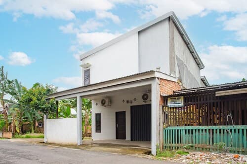 Hotel O Owo Guest House Syariah