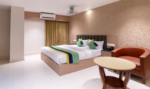 Treebo Premium New Light Suites