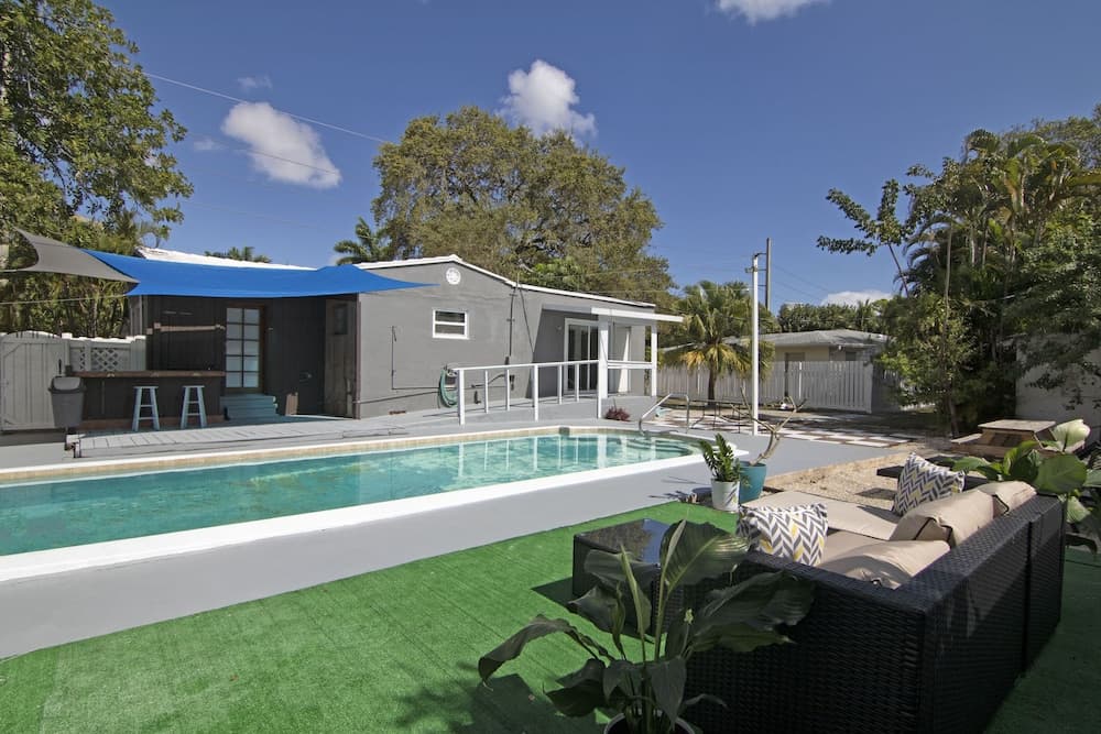Tarpon River Estate