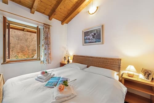 Casa Lara: Cosy Alpine Home Near Lugano + Garden