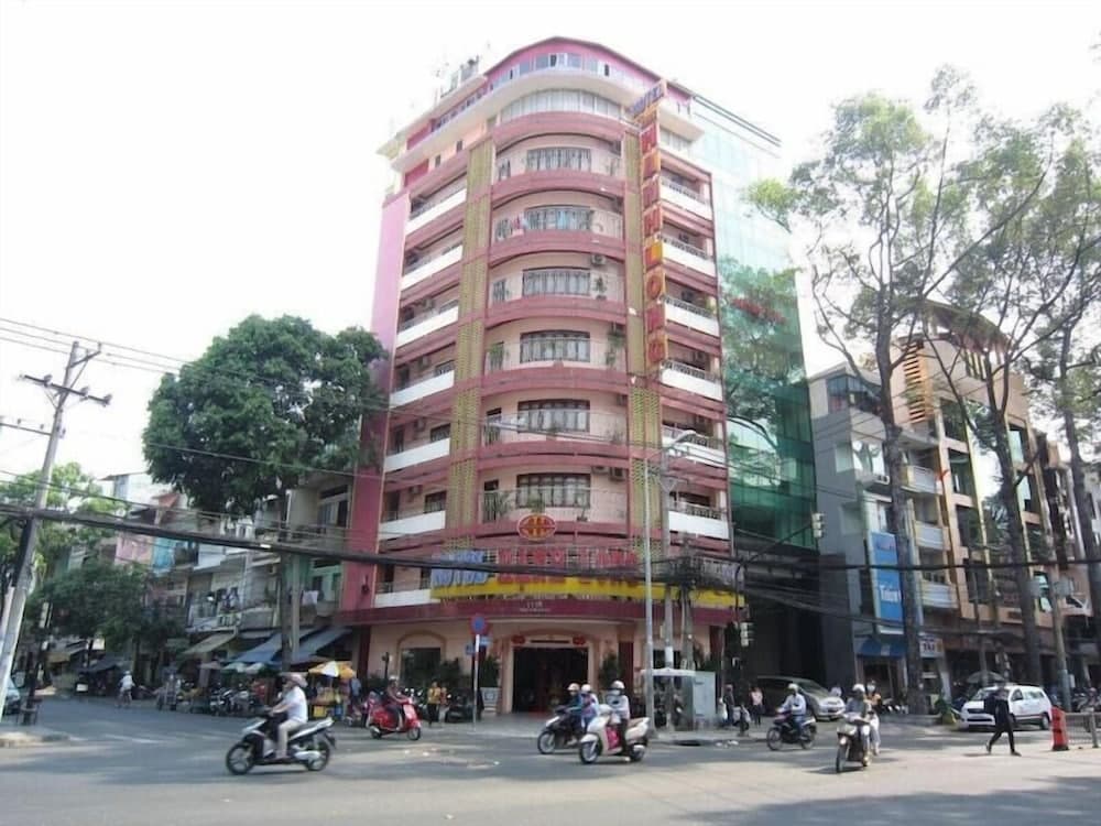 Hanh Long 2 by Bay Hotel
