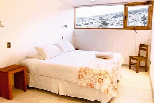 Escalera al puerto Guest House