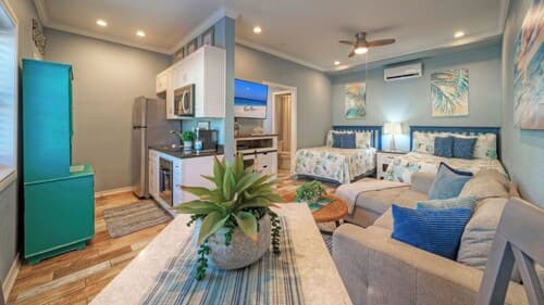 2 Pools, Beach Boardwalk Access Studio, Sleeps 5 Beach Bungalow by Avantstay