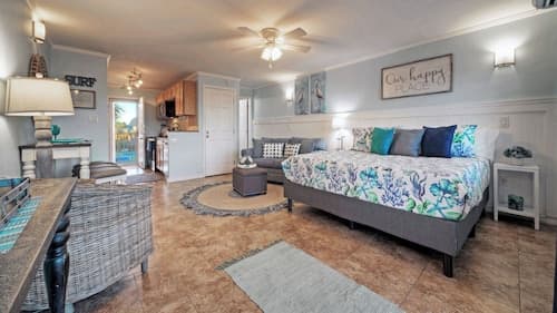 Studio w/ Balcony, Pools & Direct Beach Access Seaside Blessing by Avantstay