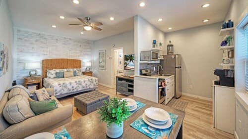 Beach Boardwalk Access, 2 Pools, Pickleball/tennis Beach Bliss by Avantstay