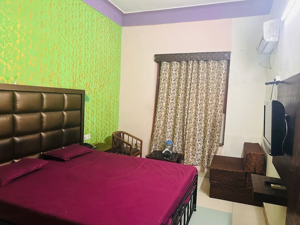 Hotel Krishna Palace By GRB